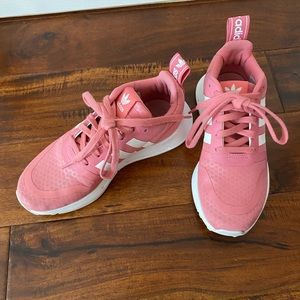 Adidas sneakers size 5.5